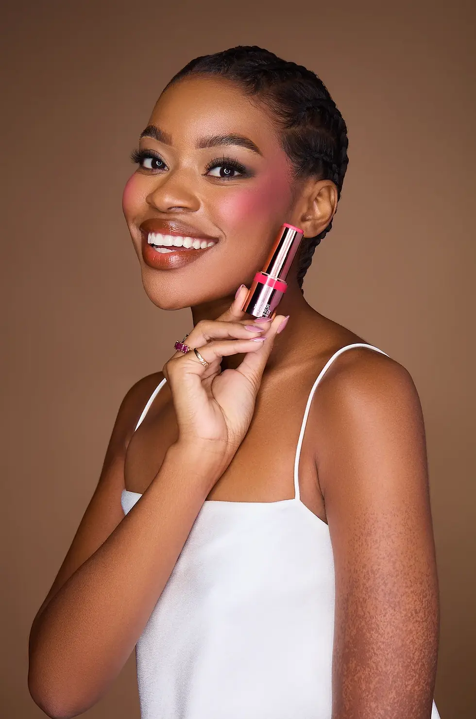 Miniatura: beauty creations rubor en barra flawless stay blush stick pink energy con tono fresco y acabado natural.