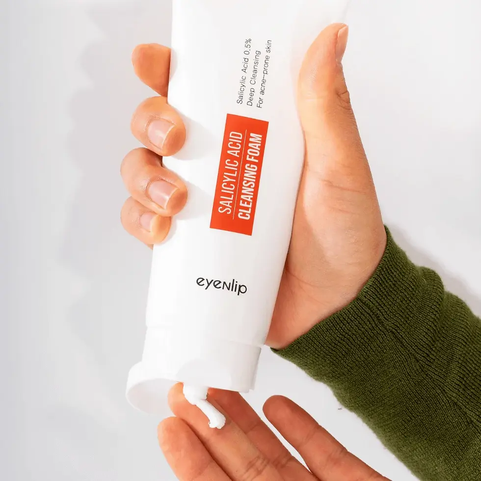 Limpiador facial EYENLIP Salicylic Acid Cleansing Foam para piel grasa con tendencia acneica