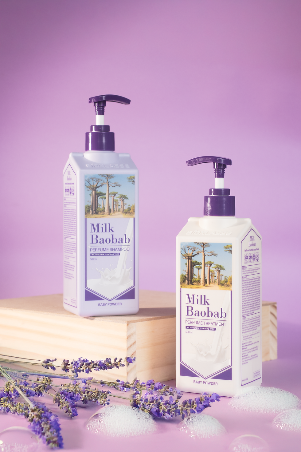 Miniatura: Shampoo perfumado Milk Baobab Baby Powder 500ml, limpia e hidrata el cabello y deja fragancia tipo talco suave.