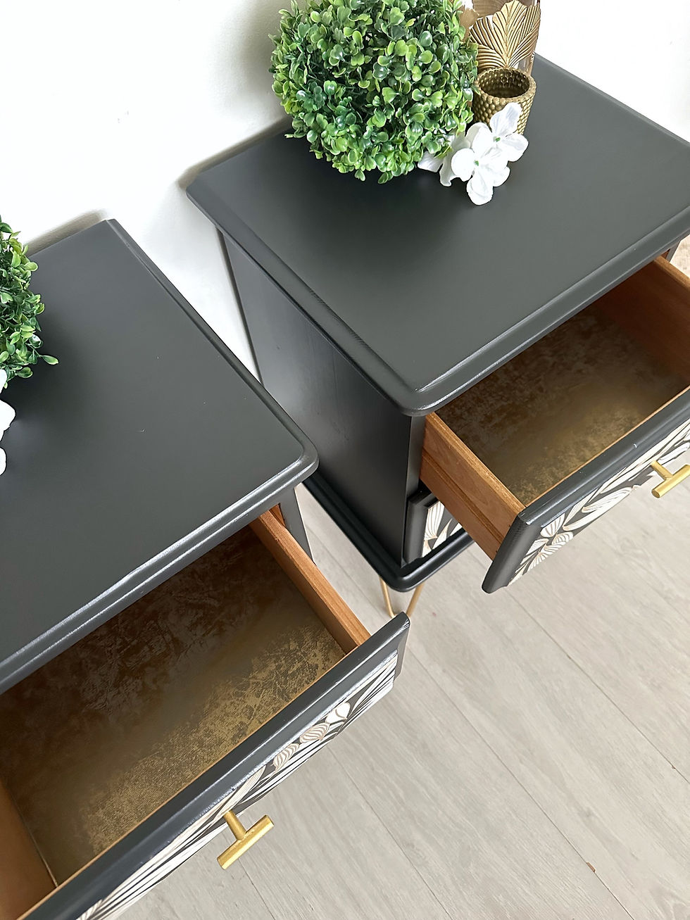 Thumbnail: Black and gold Leaf Bedside Drawers 