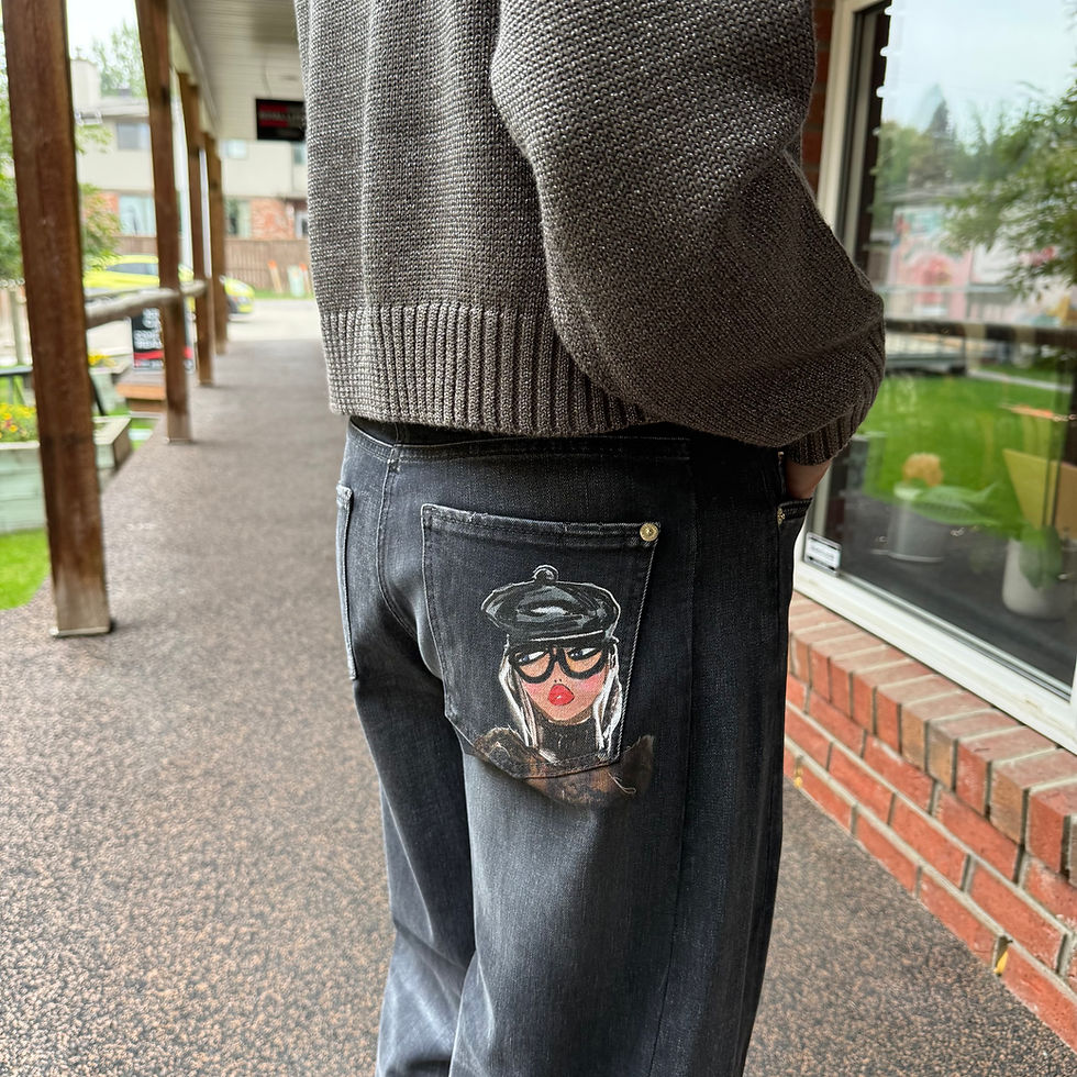 Stylish pocket details look awesome too.