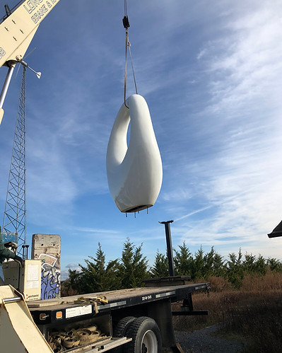 monumental sculpture by mia solow installation