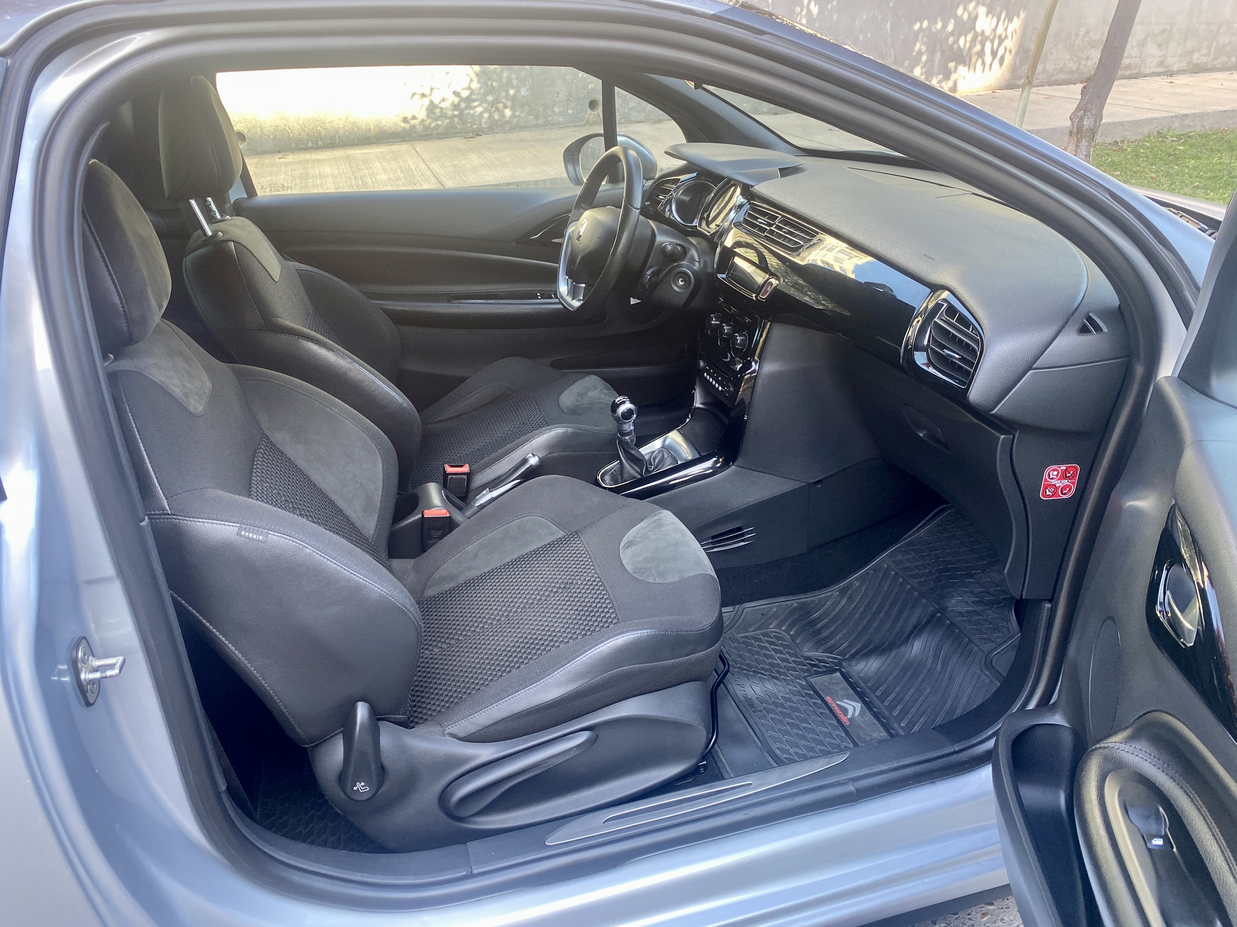 Citroën Ds3 — foto 16 de 17