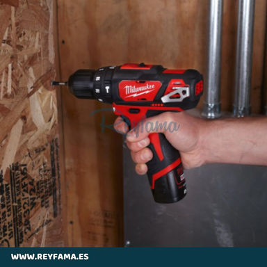 Taladro Percutor Subcompacto M12 BPD-402C Milwaukee