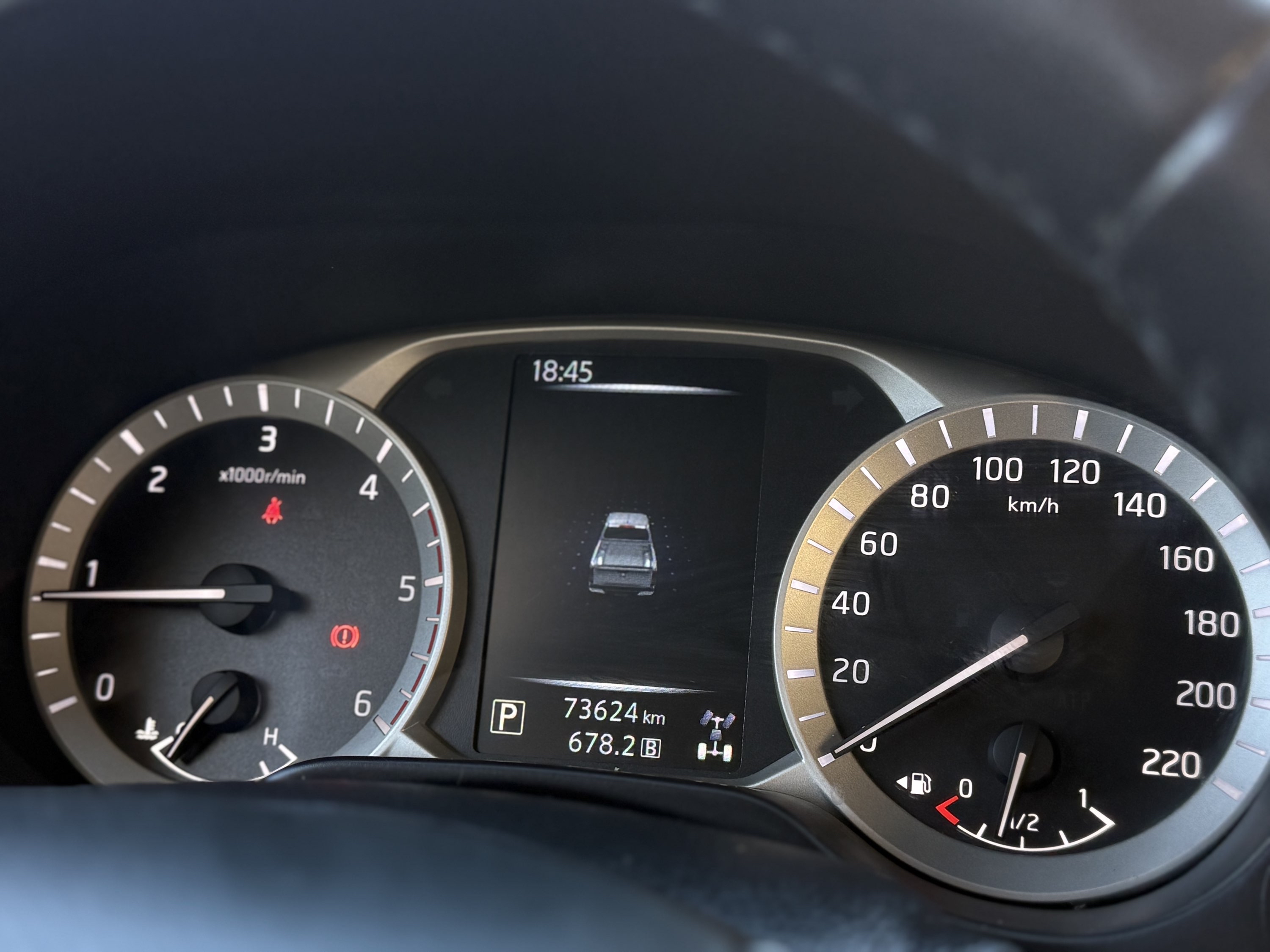 Nissan Np300 — foto 19 de 19