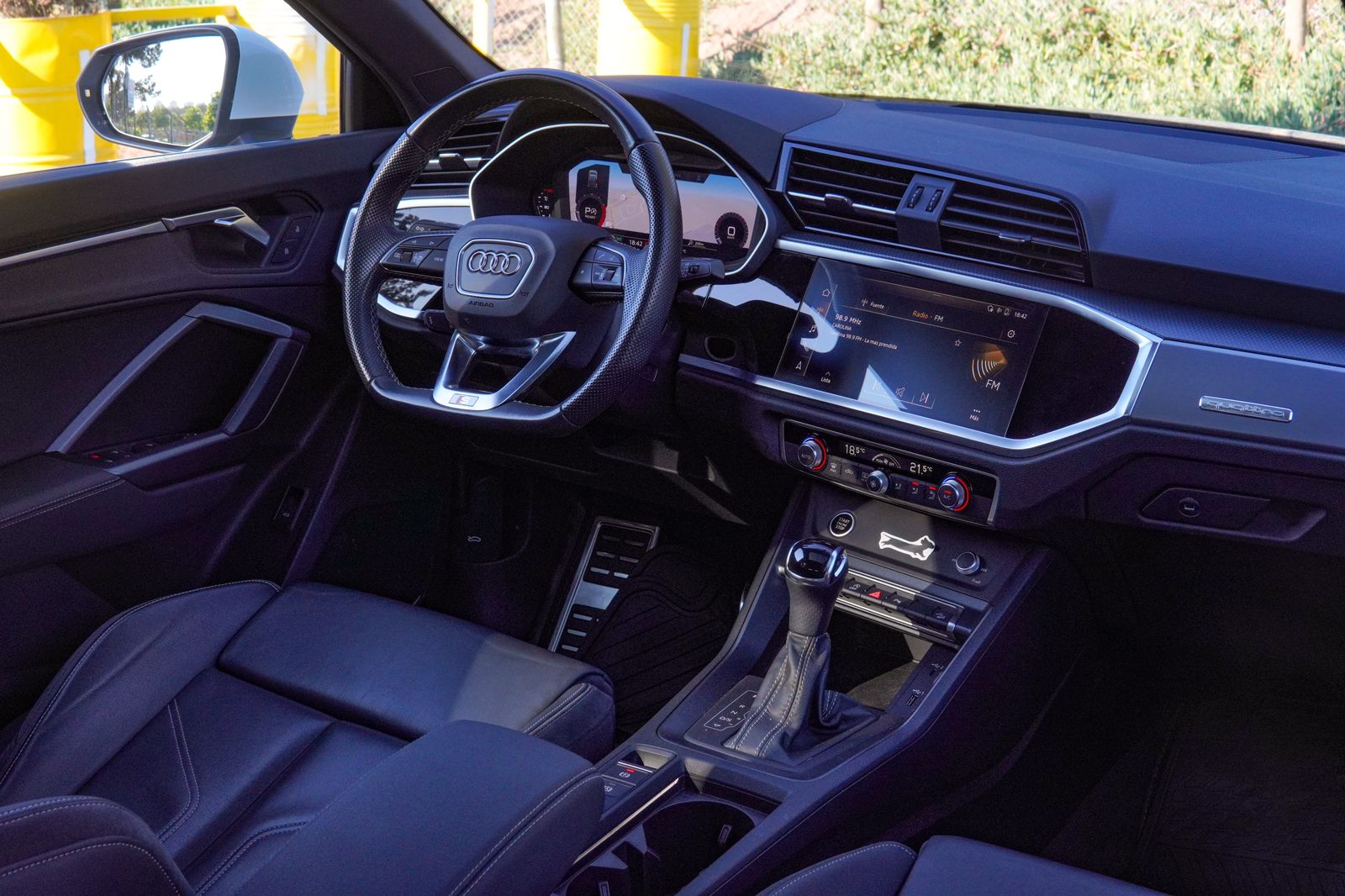 Audi Q3 40 2.0 Tfsi Quattro — foto 15 de 19