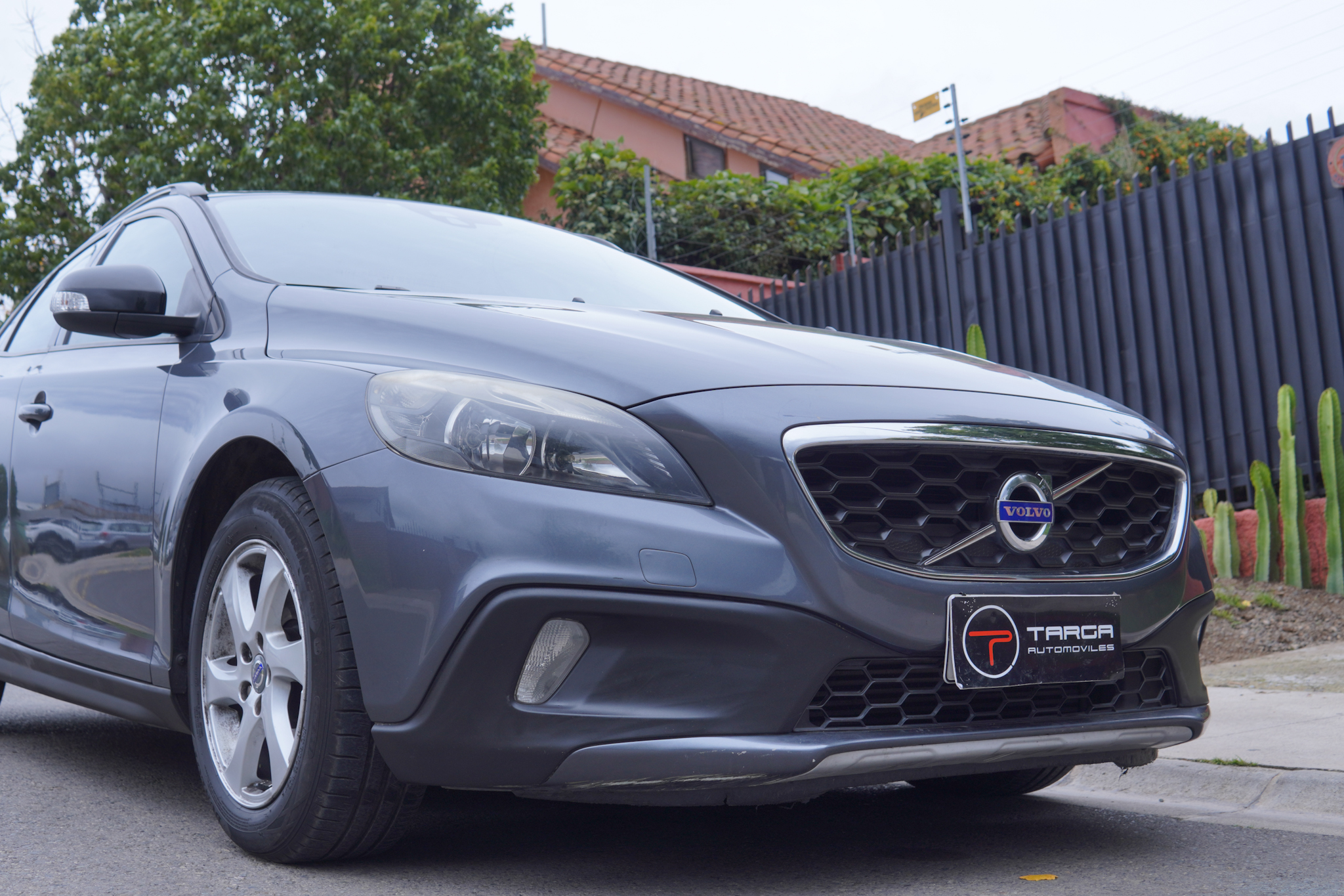Volvo V40 Cross Country — foto 17 de 17
