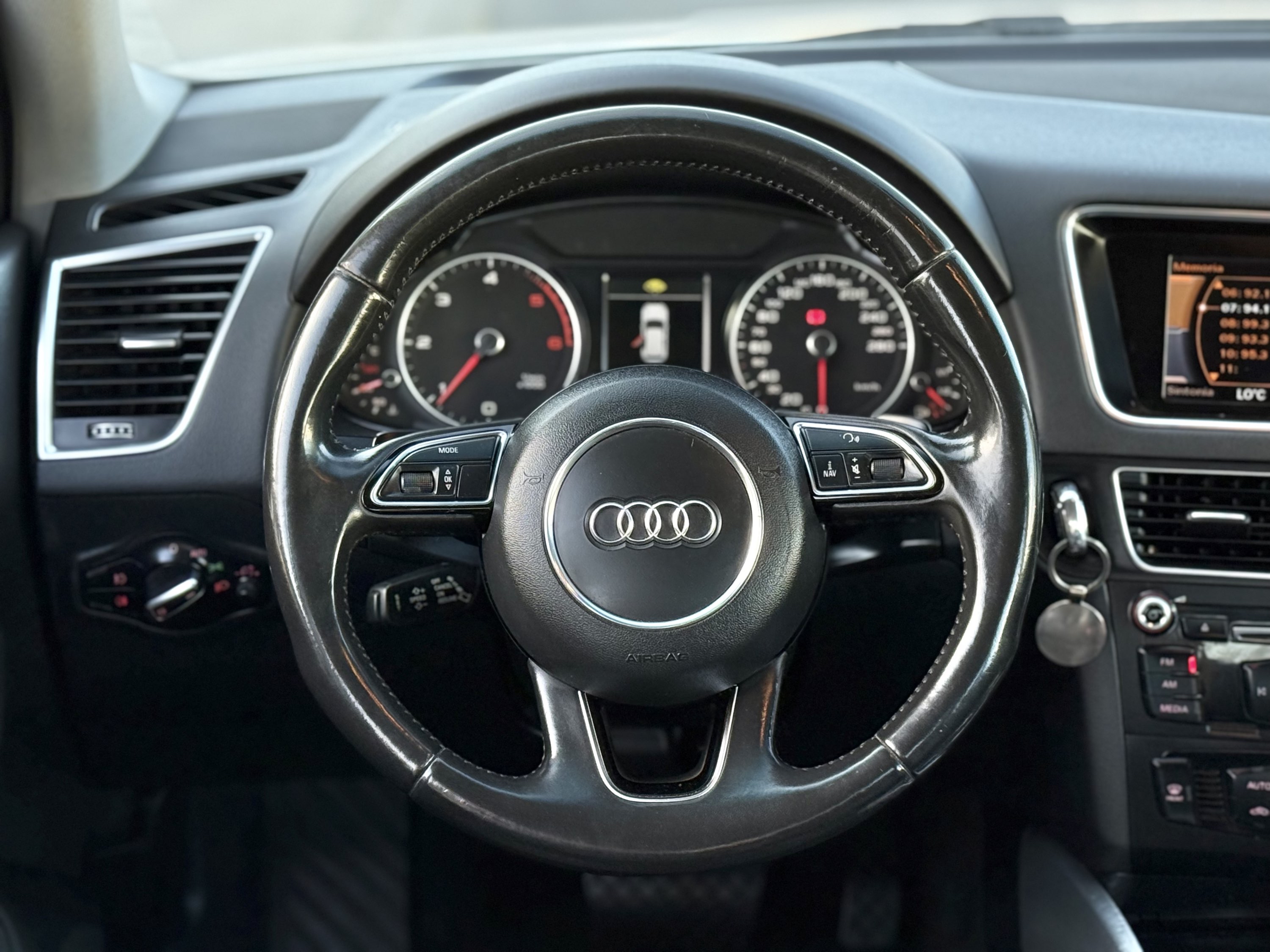 Audi Q5 — foto 16 de 18