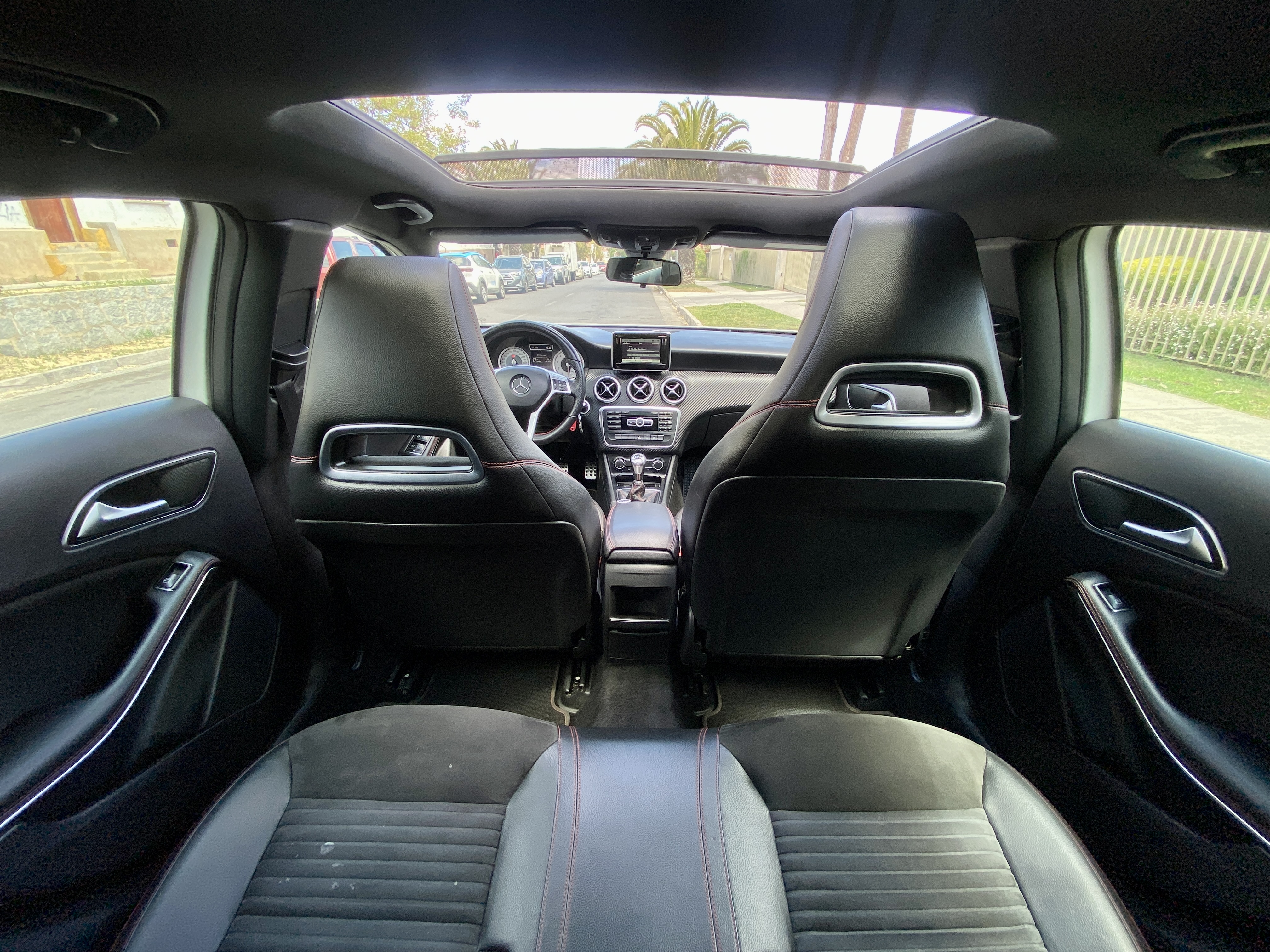 Mercedes-Benz A200 — foto 17 de 19