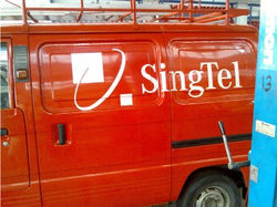 V Singtel 1