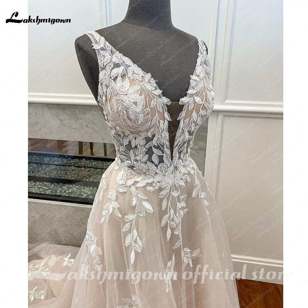 الصورة المصغرة: Light Champagne Boho Wedding Dress