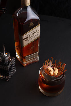 Johnnie Cashew (1)