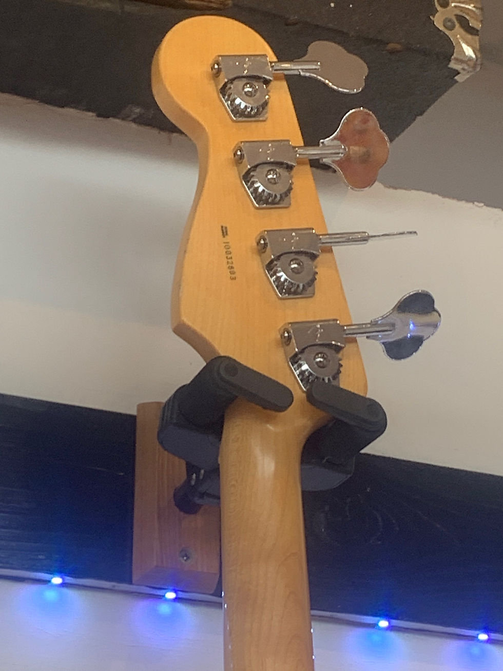 Thumbnail: Fender USA Jazz Bass Black 1990