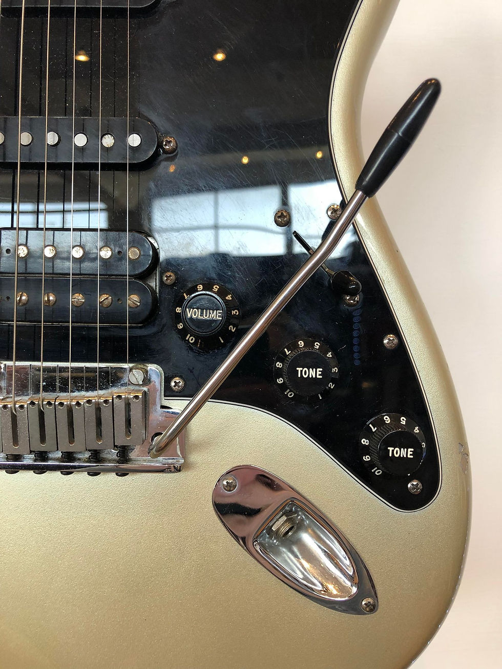 Thumbnail: Fender HSS Stratocaster 2004 Aztec Gold