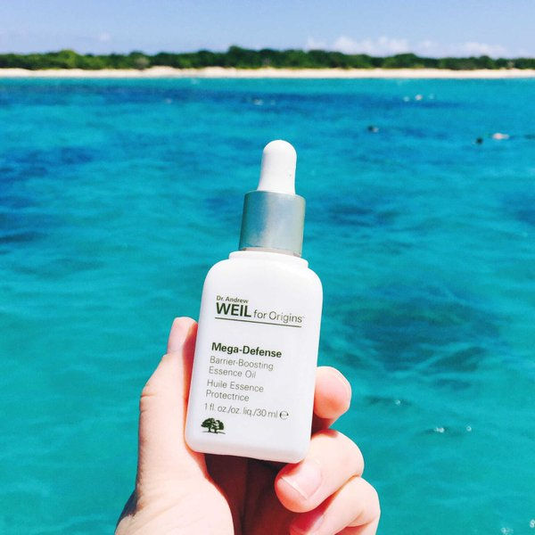 Thumbnail: Dr. Andrew Weil for Origins Mega-Defense Barrier-Boosting Essence Oil