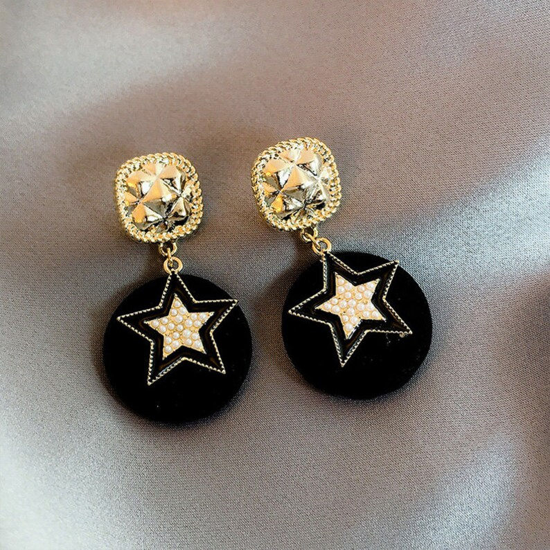 縮圖：Nightclub Elegant Black Fleece Button Black Pearl Star Earrings