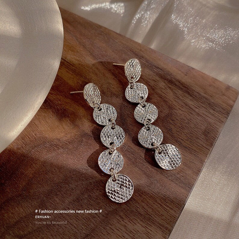 縮圖：Geometric Round Long Drop Earrings