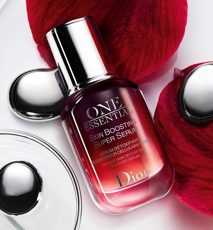 Thumbnail: Dior ONE ESSENTIAL Skin boosting super serum