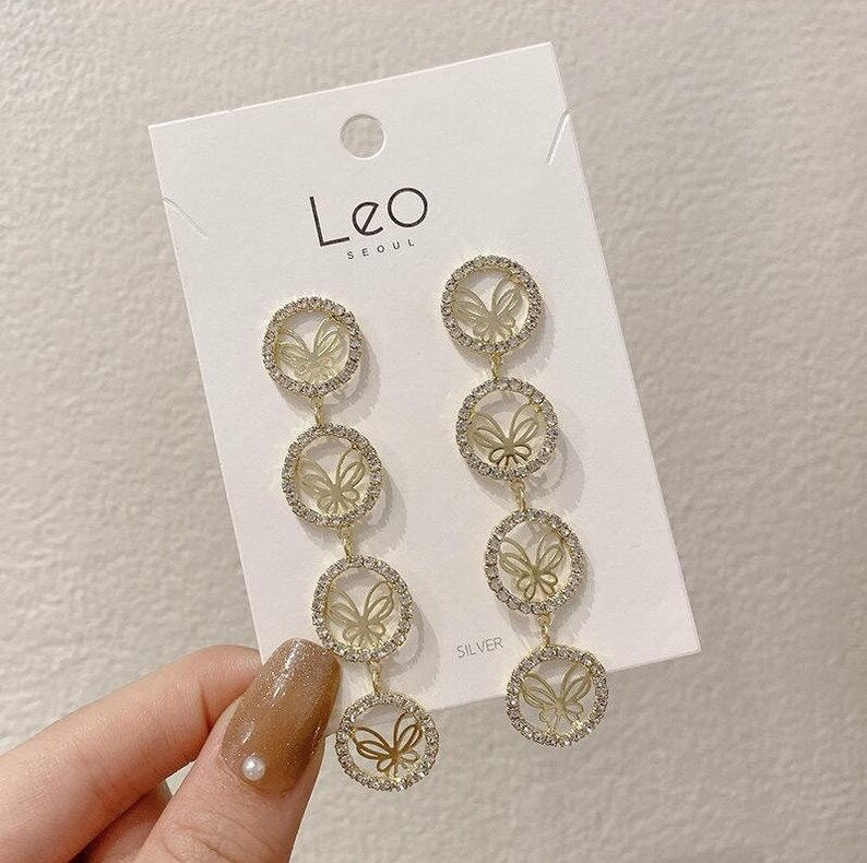 縮圖：Rhinestone Circle Butterfly Long Tassel Earrings