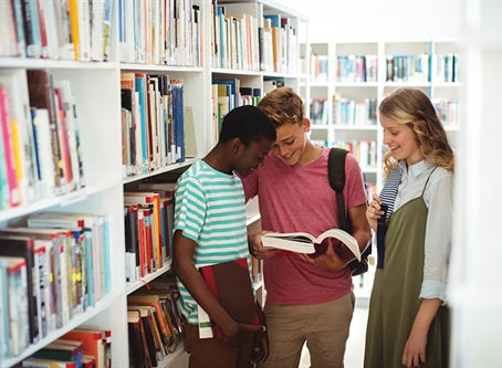 Help Your Middle Schooler Beat Summer Boredom—At the Library!