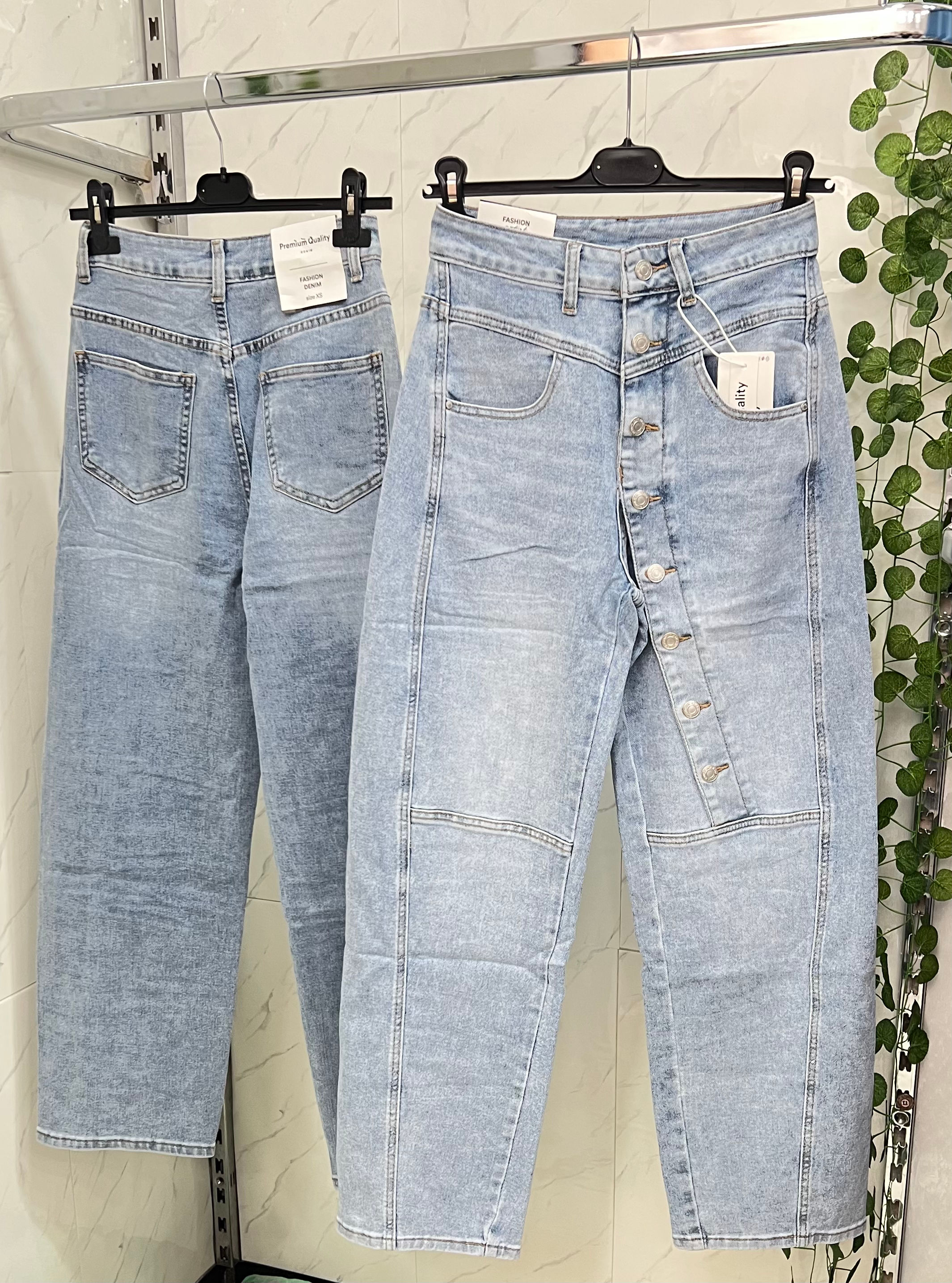 Jeans Bottoni 