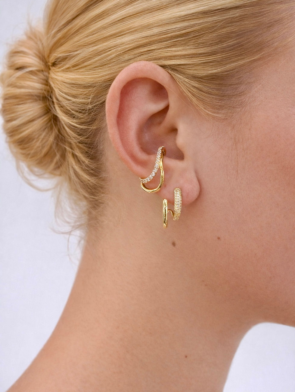 Model wearing gold chunky crystal pavé ear cuff - Dalbit New York SoHo NYC