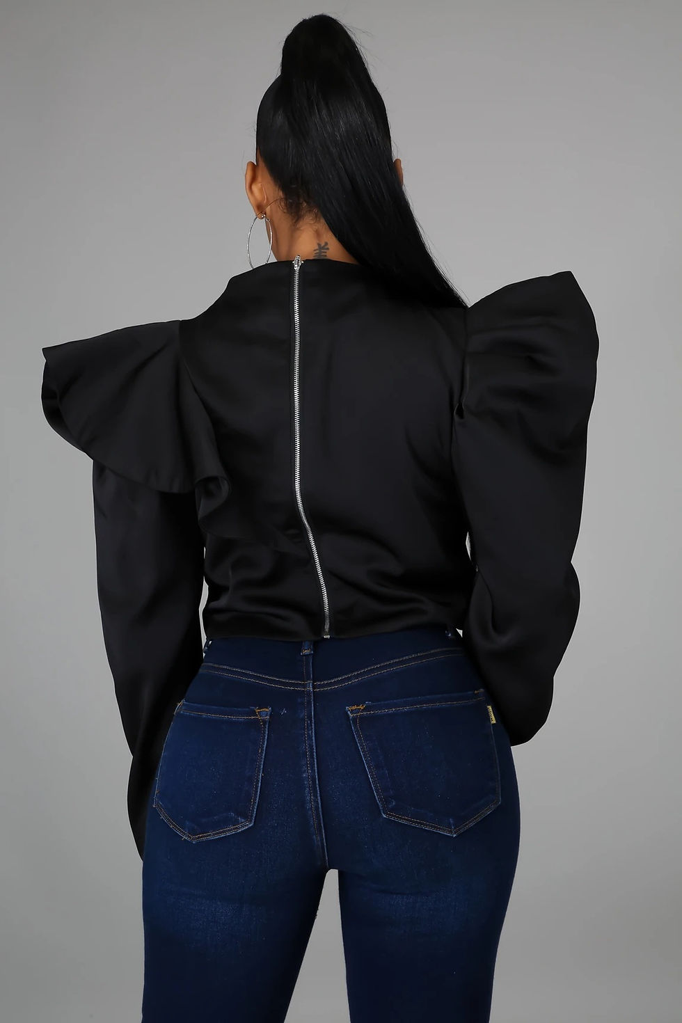 Thumbnail: New Arrival- Woman Fashionable Ruffled Long Sleeve Blouse (S-2XL)