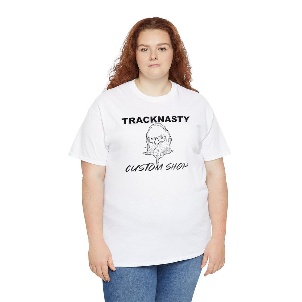 Miniatura: A woman wearing a T-shirt displaying the Tracknasty Custom Shop logo.