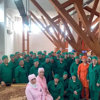 Fındığa aşık ve tutkuyla çalışan BeizaNuts ekibi, fındık tutkunlarına en taze ve lezzetli fındıkları sunmak için gayret sarfetmektedir.