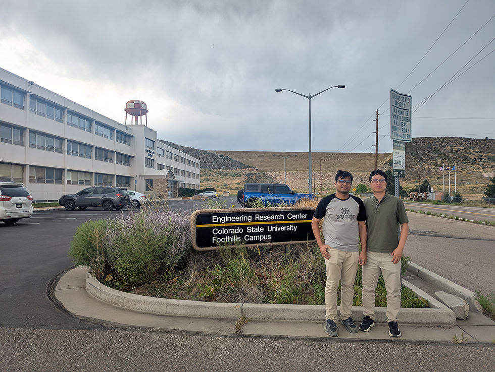 Prof. Adam Yang visited the lab for a collaborative research