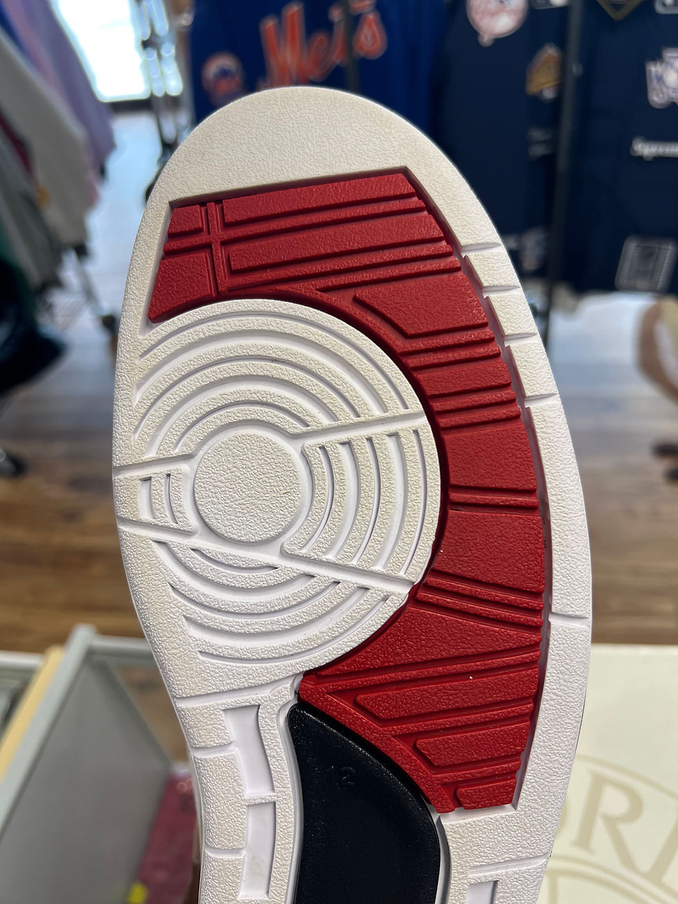 Thumbnail: Jordan 2 “Chicago” sz 12 Pre-Owned
