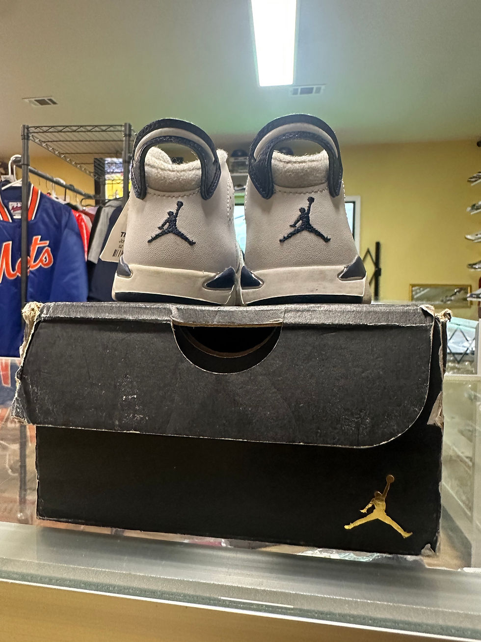 Thumbnail: Jordan 6 “Midnight Navy” sz 8c Pre-Owned 