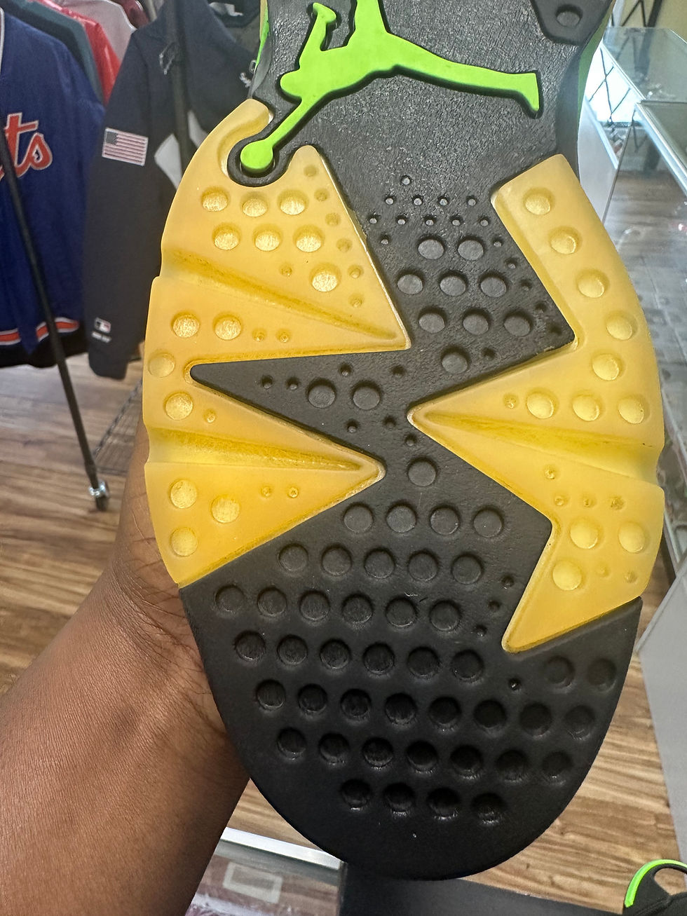 Thumbnail: Jordan 6 “Electric Green” sz 10.5 Pre-Owned 