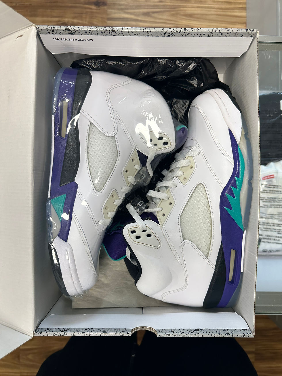 Thumbnail: Jordan 5 “Grape” sz 10 Pre-Owned