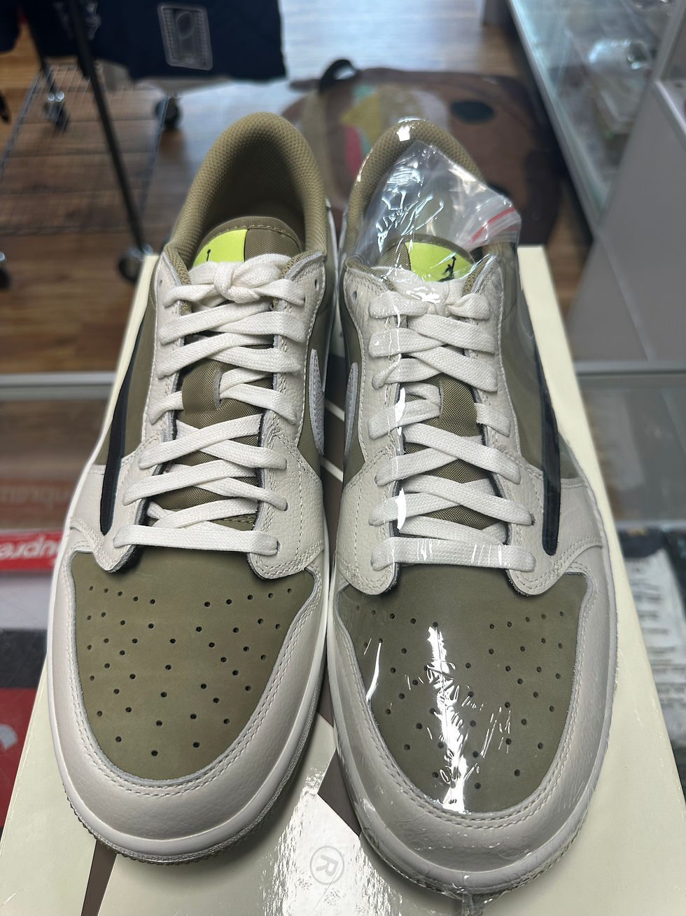 Thumbnail: Jordan 1 Low Travis Scott Golf  “Olive” sz 11 New 