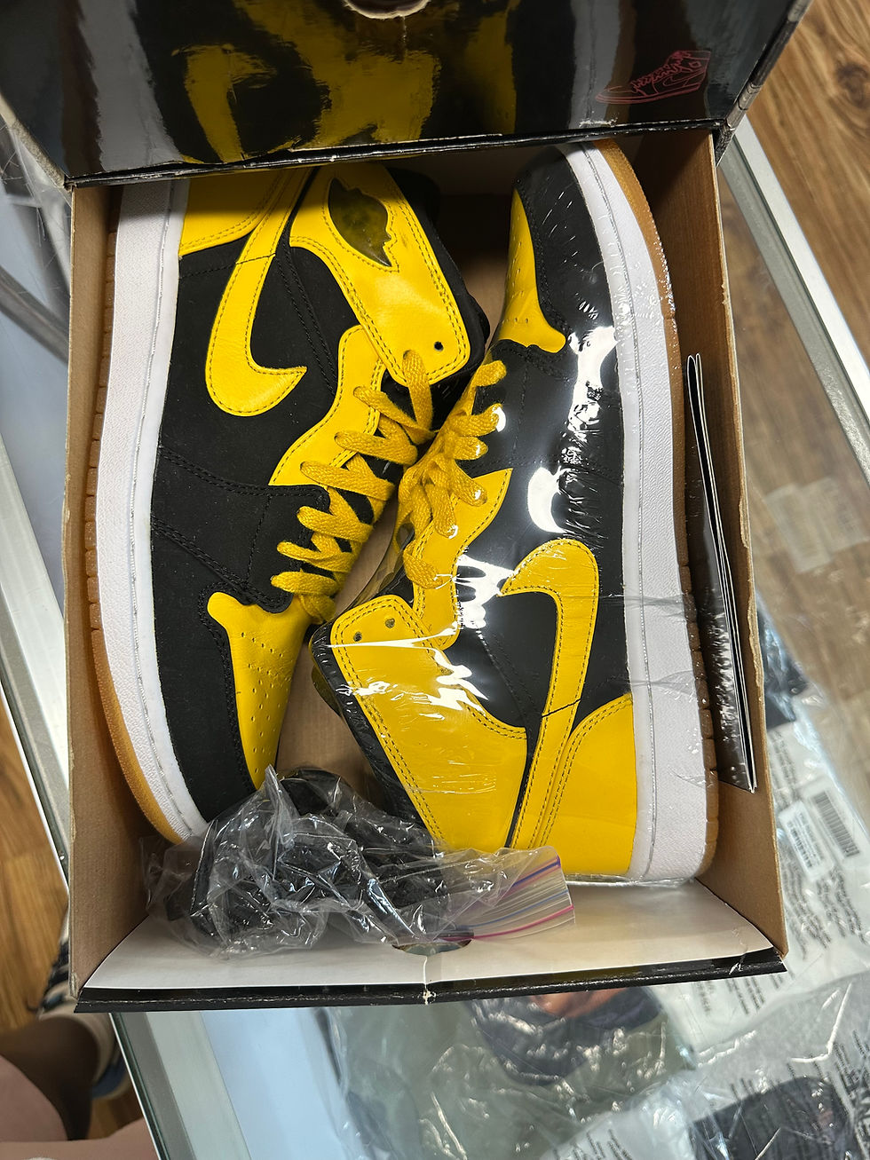 Thumbnail: Jordan 1 “Old Love New Love” sz 10 Pre-Owned 