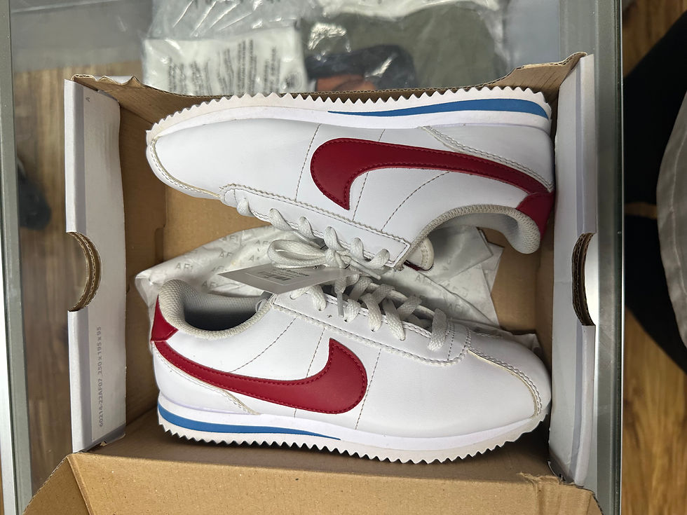 Thumbnail: Nike Cortez “Forest Gump” sz 2y Pre-Owned 