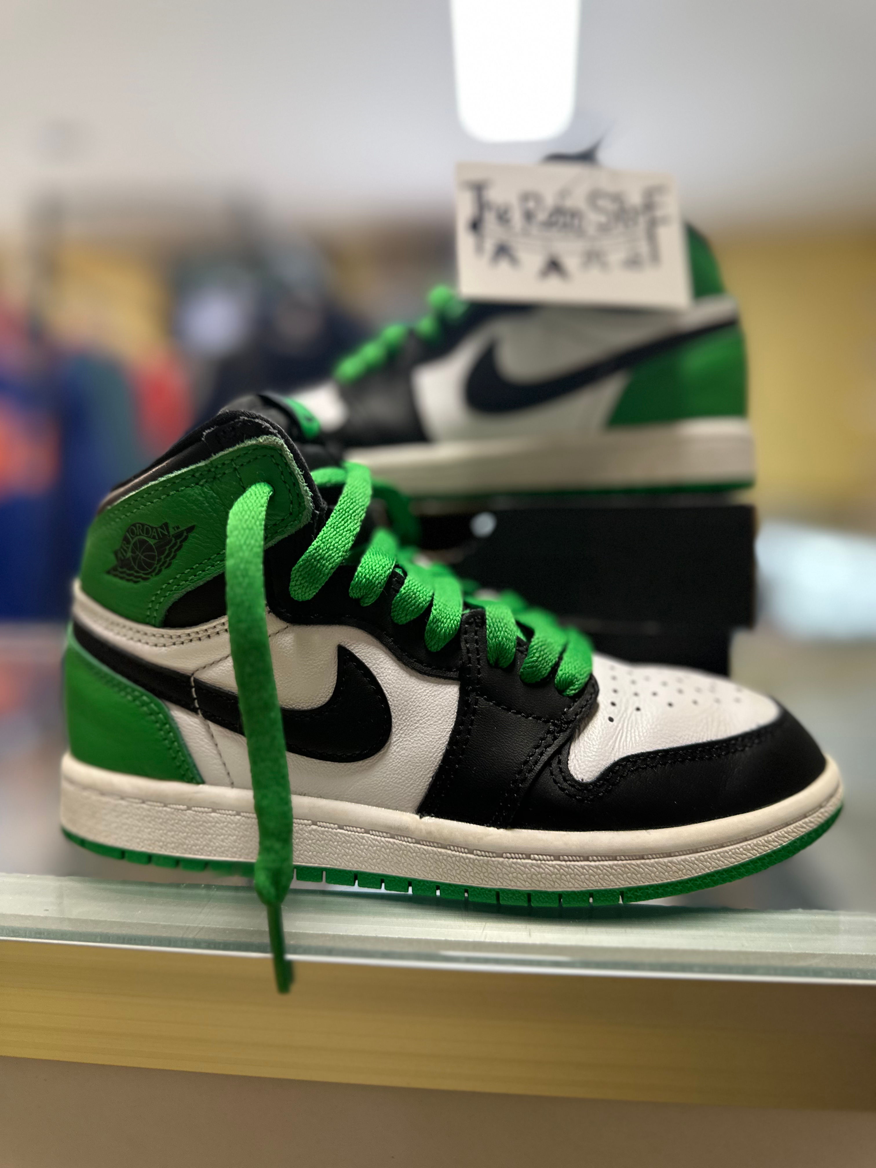 Jordan 1 “Pine Green” sz 1y Pre-Owned 