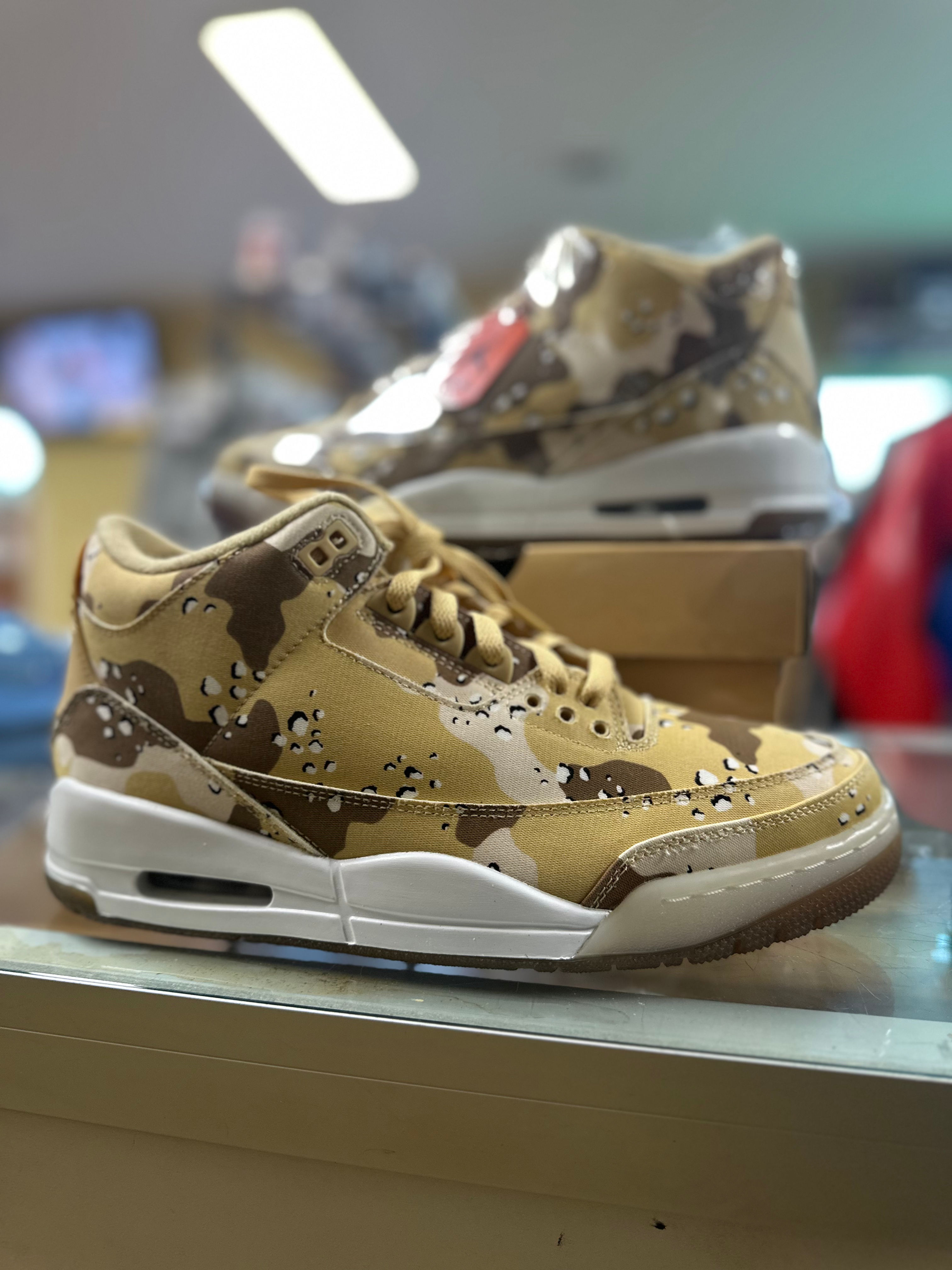 Jordan 3 “Desert Camo” sz 9 Pre-Owned 