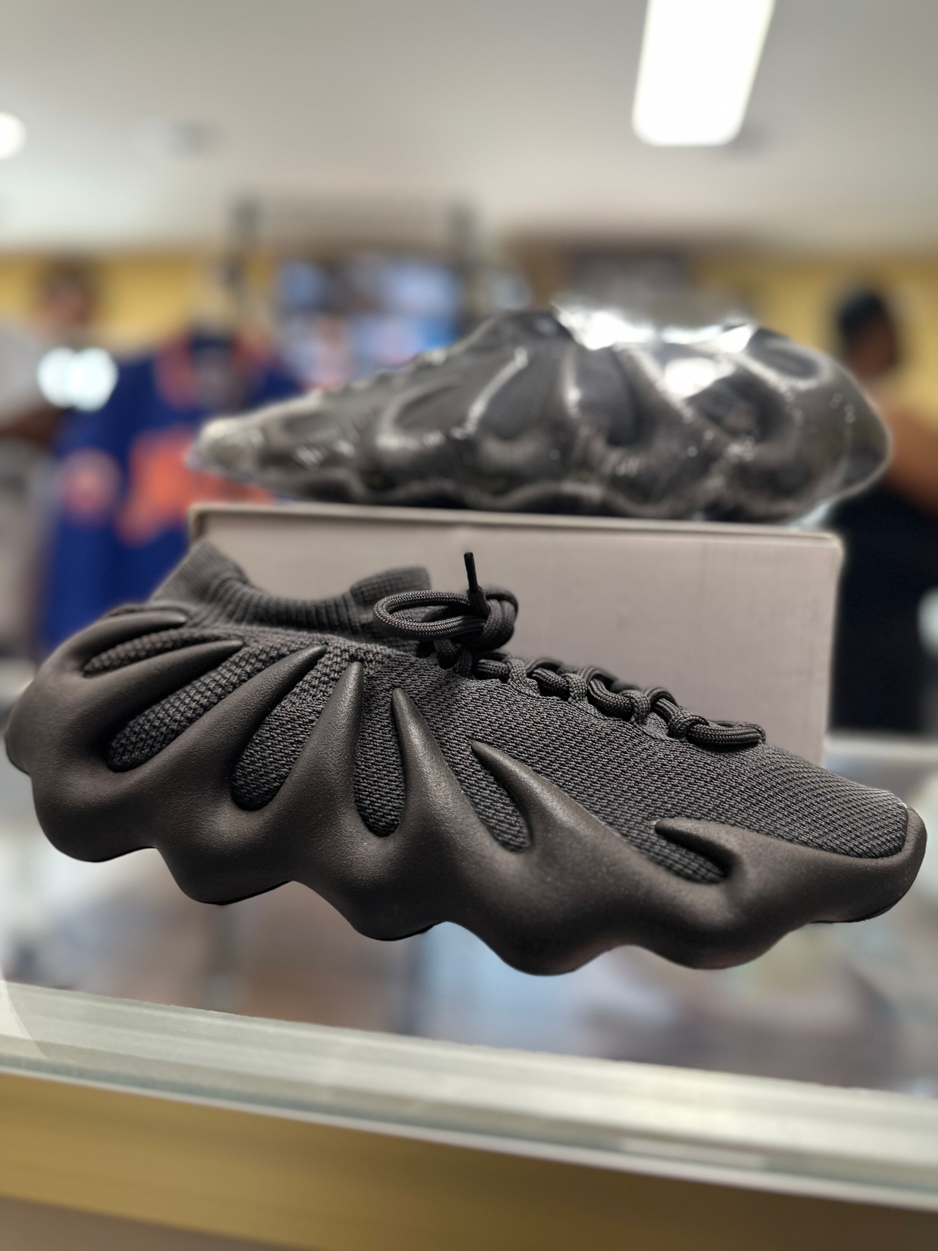 Yeezy 450 “Slate” sz 10 Pre-Owned 