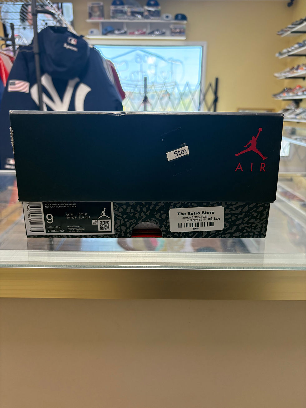 Thumbnail: Jordan 3 “Black Cat” sz 9 New 