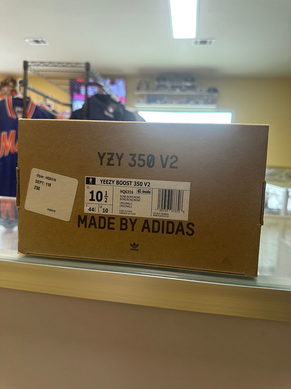 Thumbnail: Yeezy 350 “Bone” sz 10.5 New 