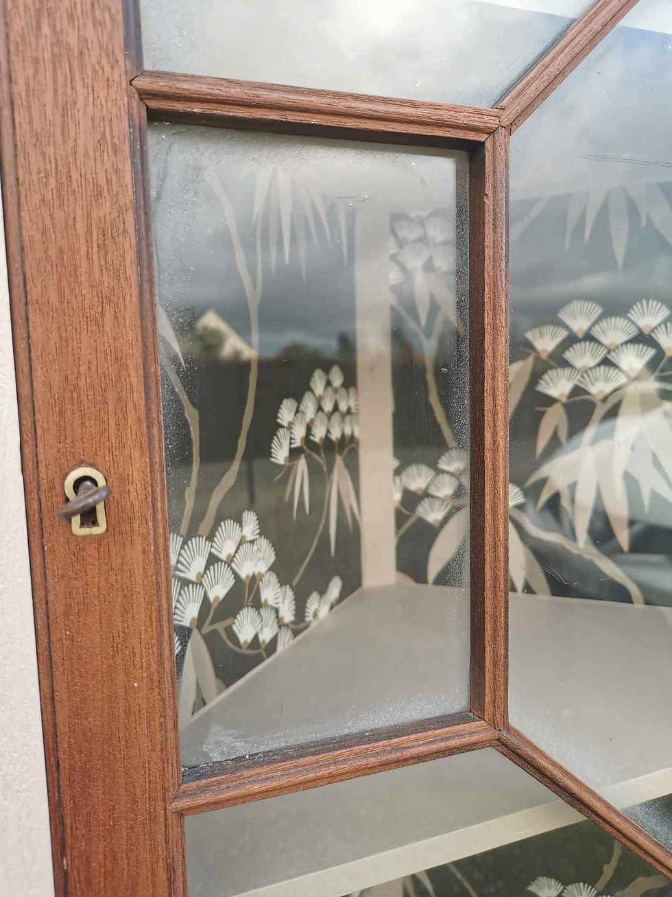 Miniature : Vitrine anglaise