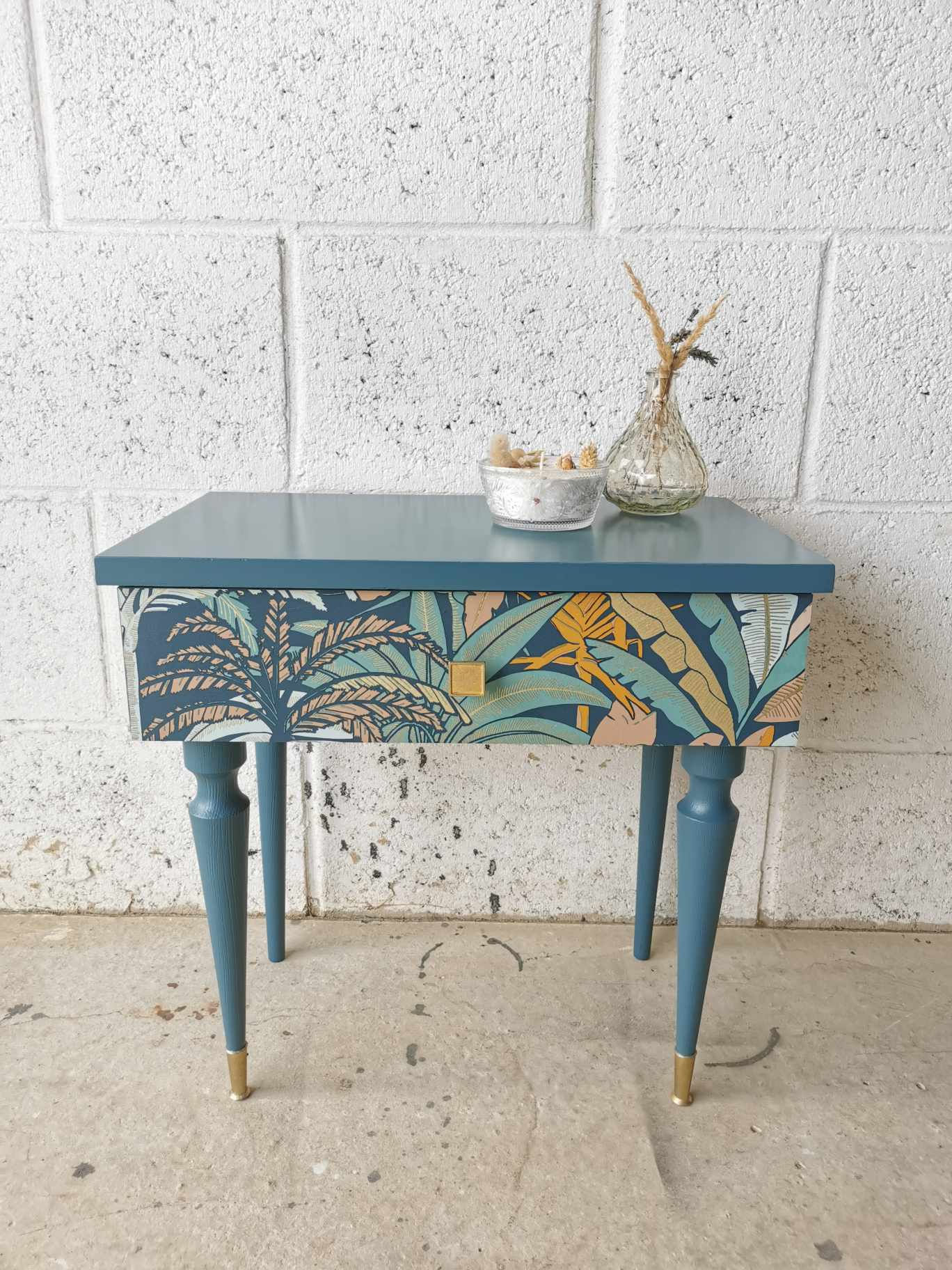 Chevet vintage bleu tropical