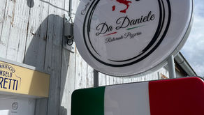 Enfin, un restaurant italien qui sort de l’ordinaire à Bulle 1630. Et ce restaurant c’est : Da Danielle Ristorante Pizzeria, derrière le stade de Bouleyres.