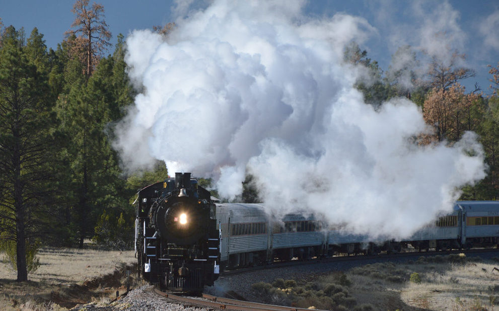 Steam engine 4960 with a lot of steam