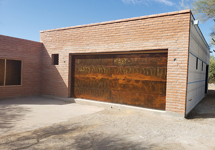 garage pic.jpg