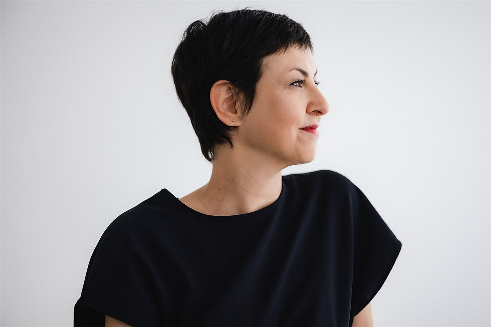 STILVOLLE BRANDFOTOS IM TAGESLICHT STUDIO REGENSBURG