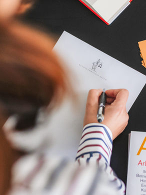 POWER STATT PARAGRAFEN-LOOK: PERSONAL BRAND SESSION FÜR JURISTIN