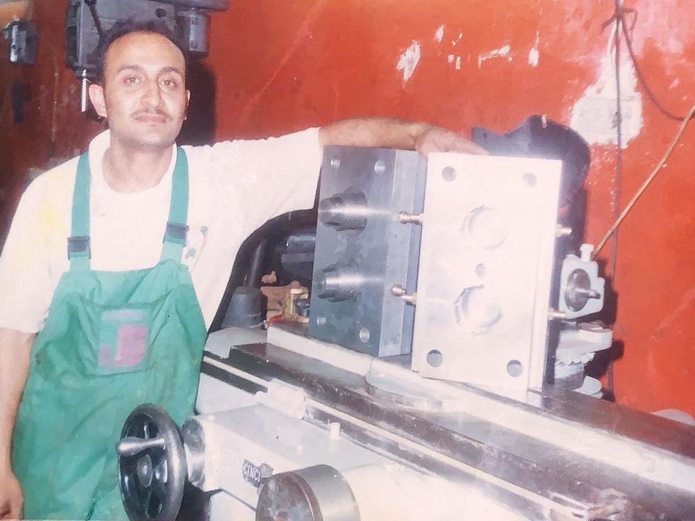 founder-early-days-machinery.jpg